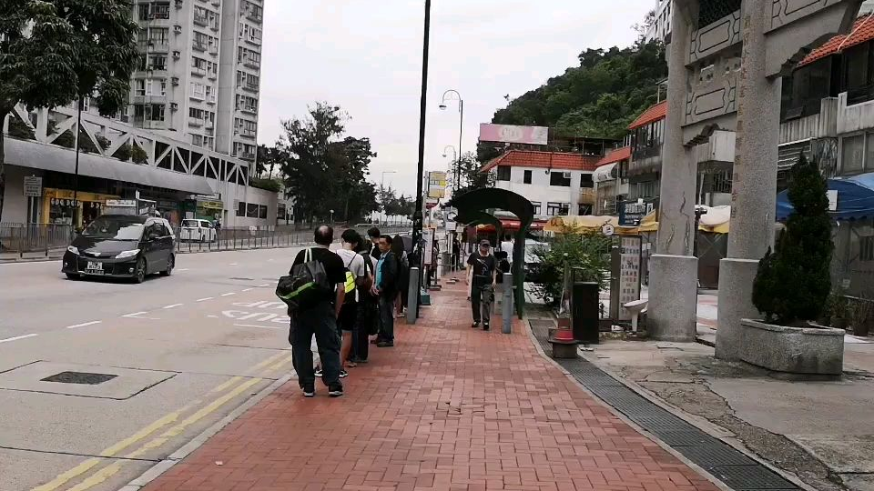 带你吃香港深井村的烧鹅,各位喜欢深井烧鹅的就跟着我走吧~